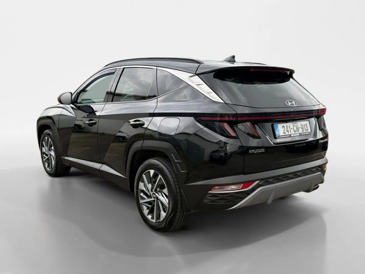Hyundai Tucson 2WD Executive Plus - Image 4