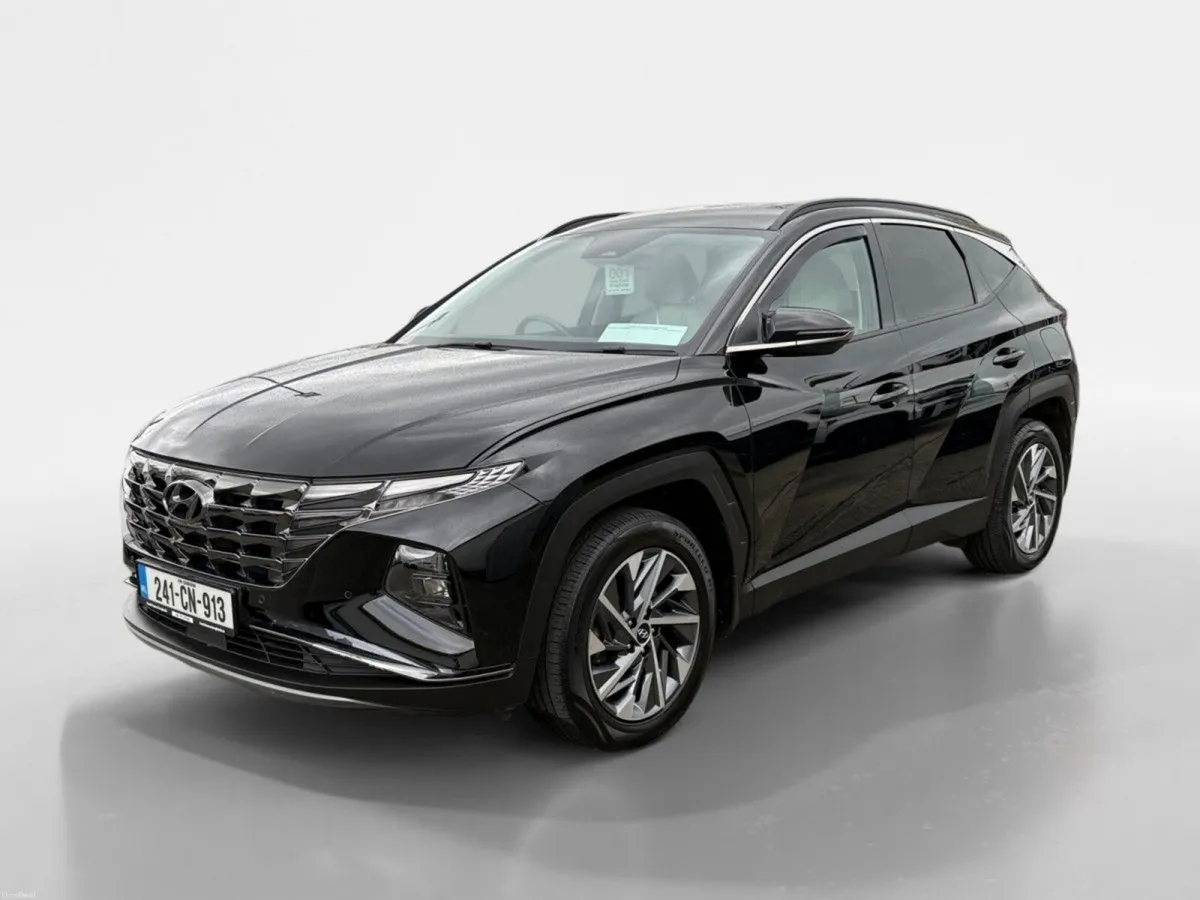 Hyundai Tucson 2WD Executive Plus - Image 2