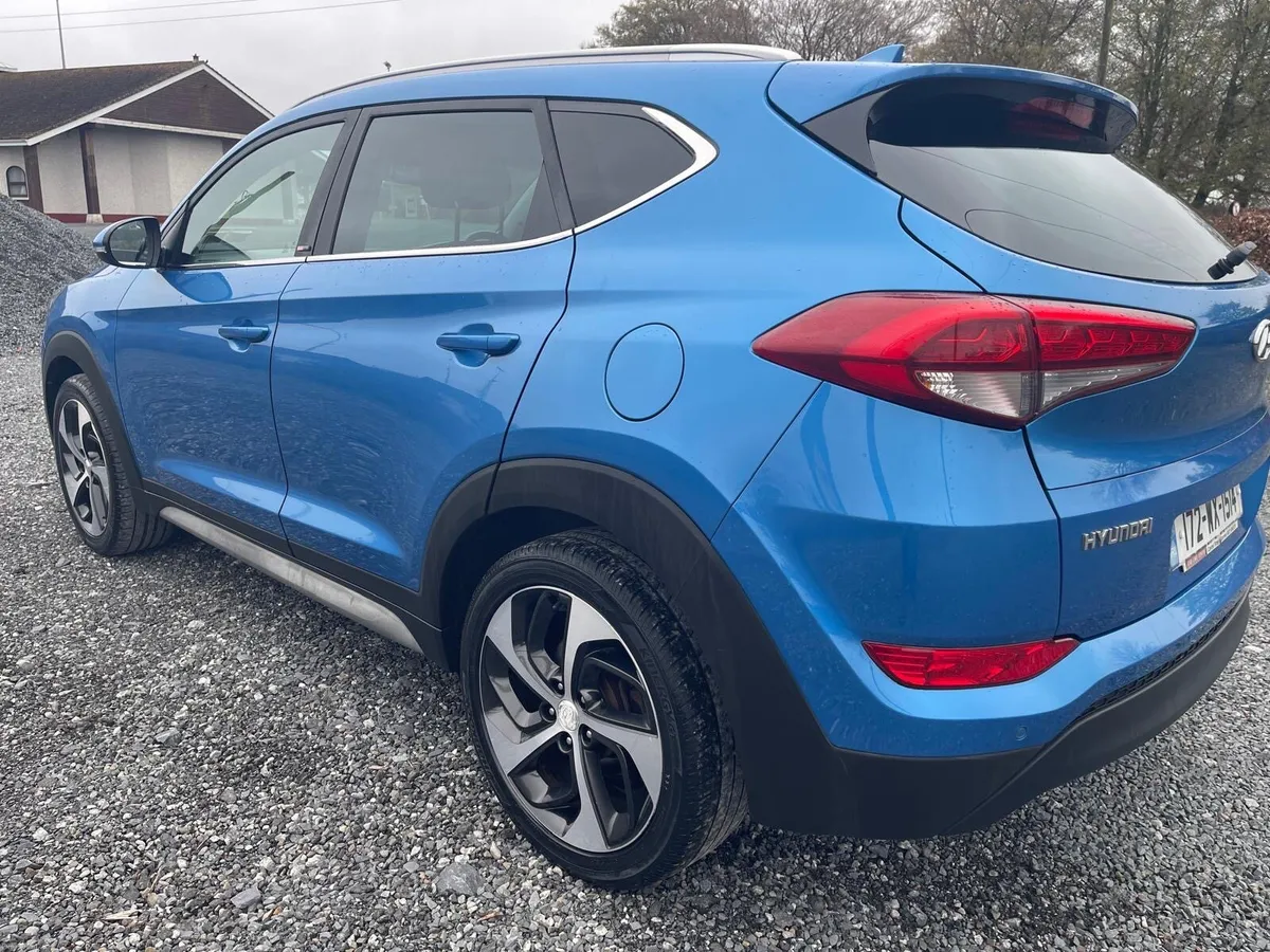 2017 Hyundai Tuscon Executive Sport - Image 5