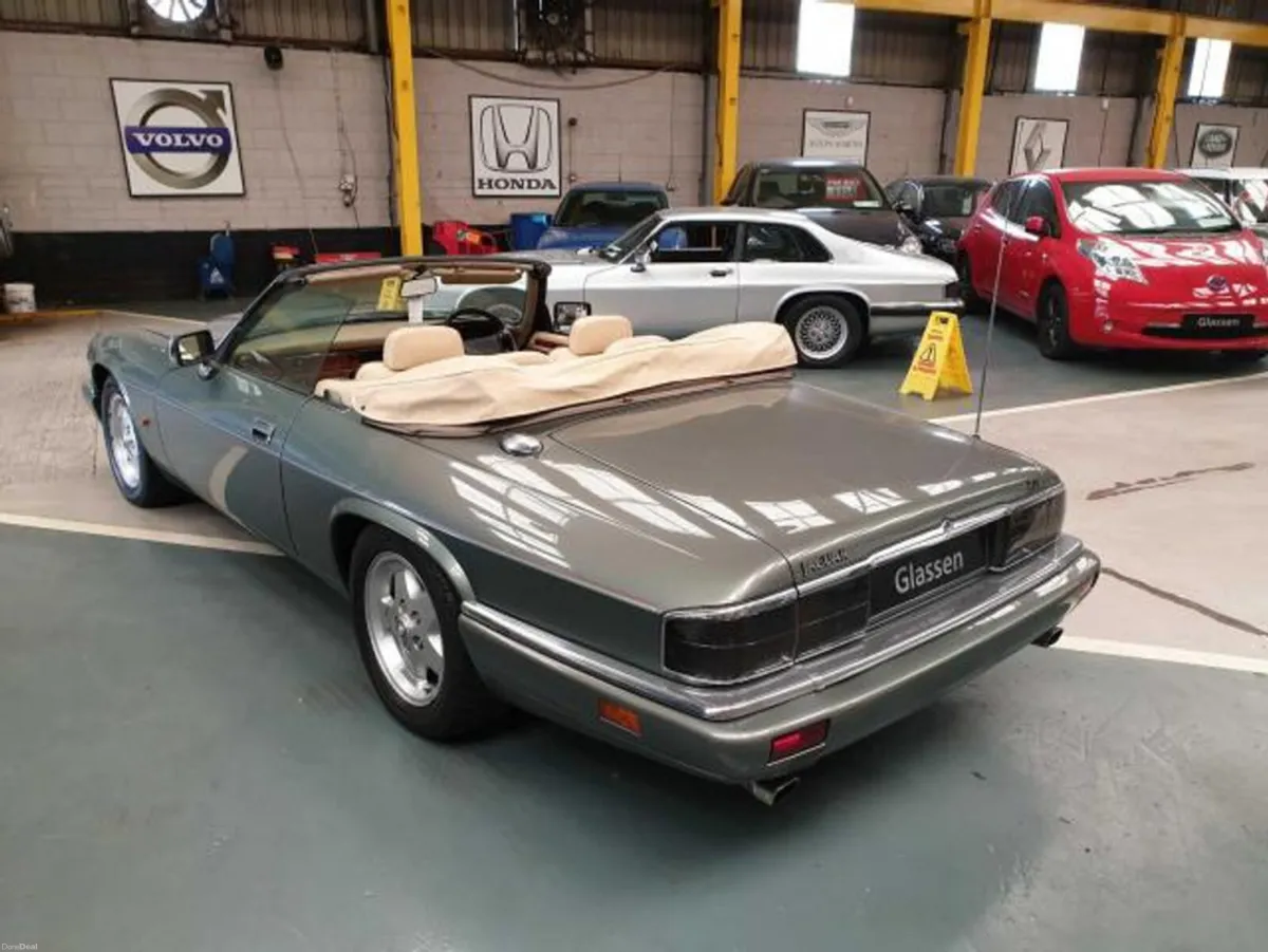 Jaguar XJ 4.0  // CONVERTIBLE // IN  IMMACULATE CO - Image 3