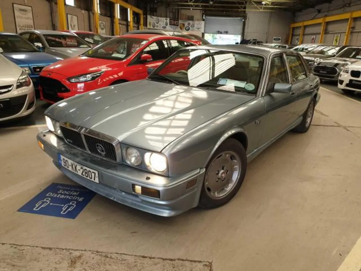 Jaguar XJ STUNNING RARE CAR// SUPERB COLOUR COMBO/ - Image 6