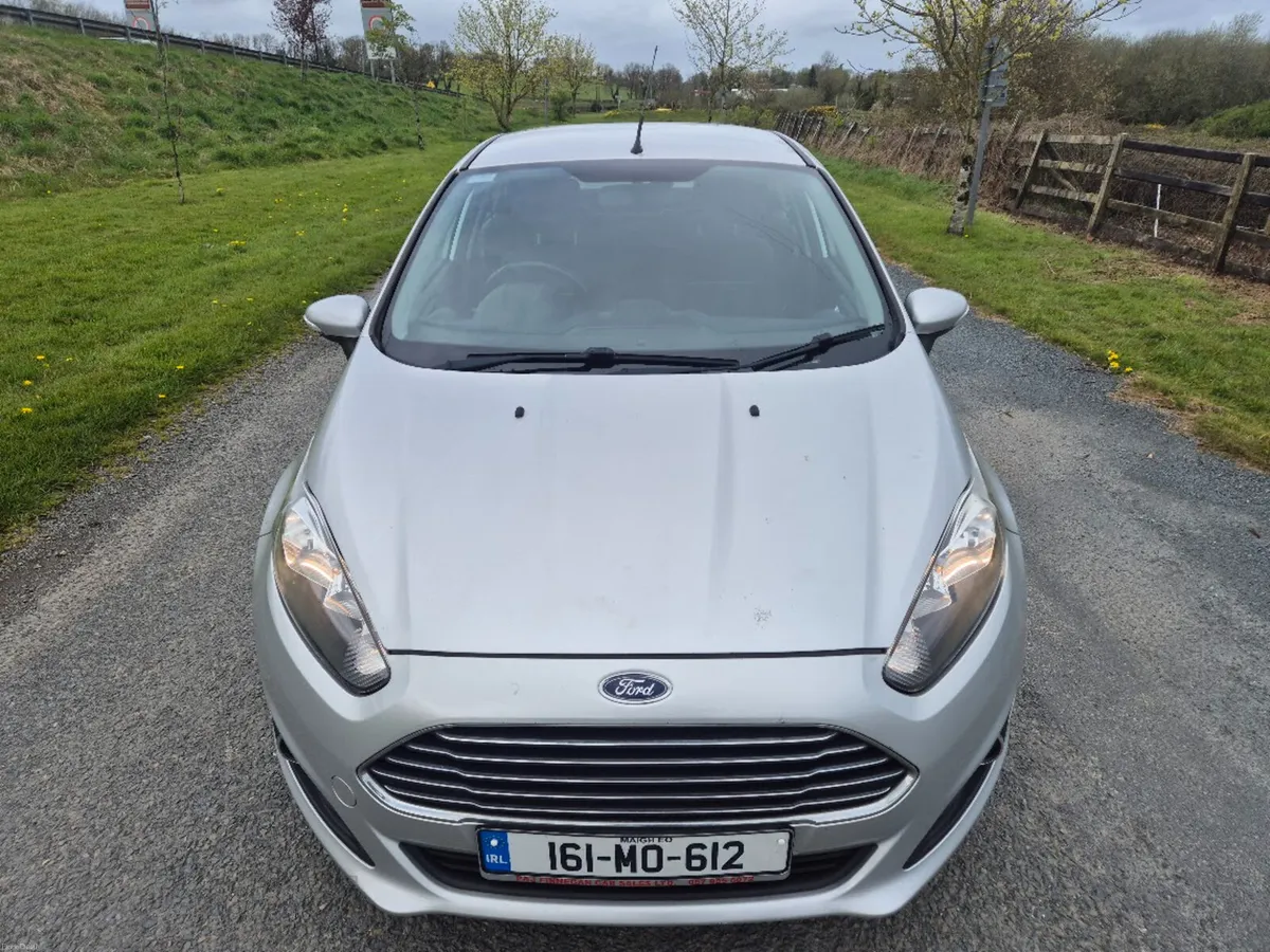 Ford Fiesta  ZETEC 1.25 PETROL - Image 2