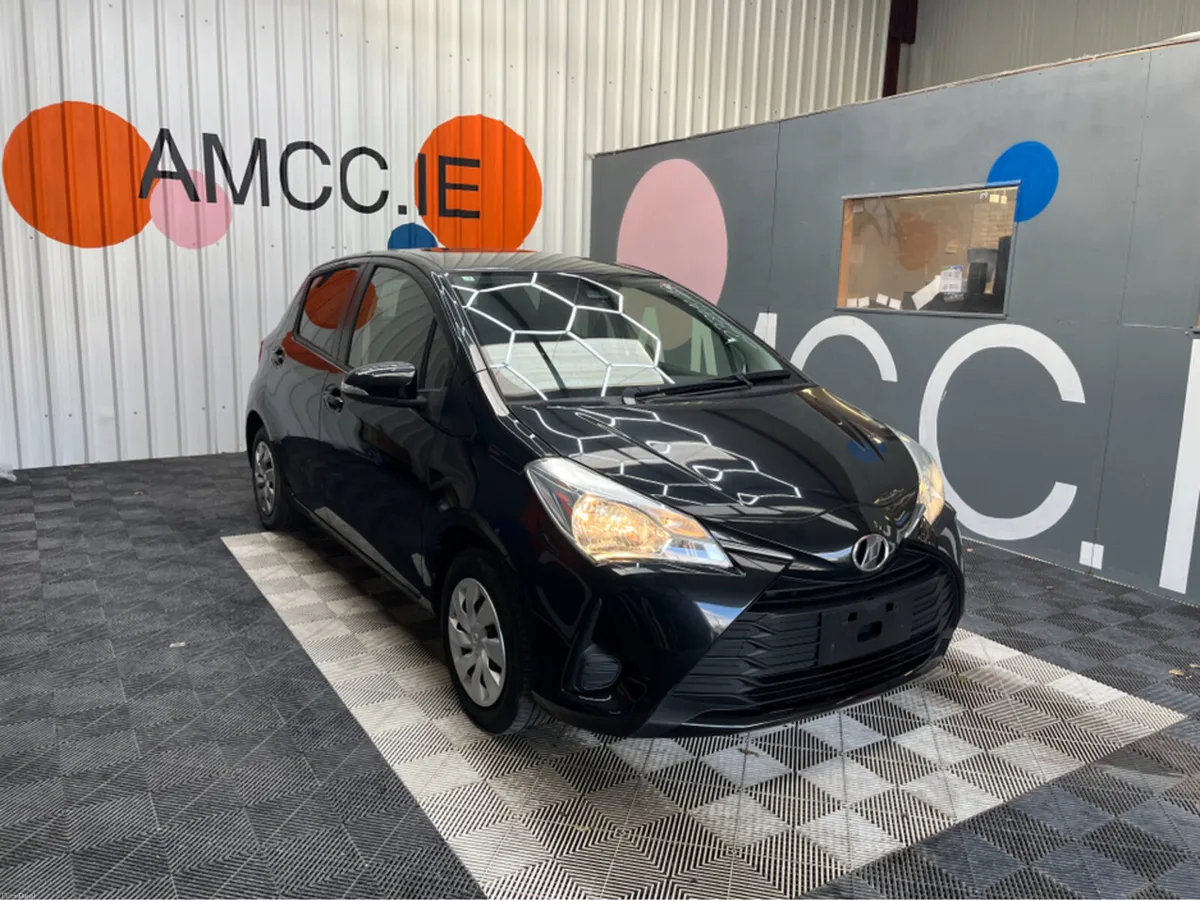 Toyota Vitz 2018 TOYOTA VITZ F 1.0 AUTOMATIC / REV - Image 1