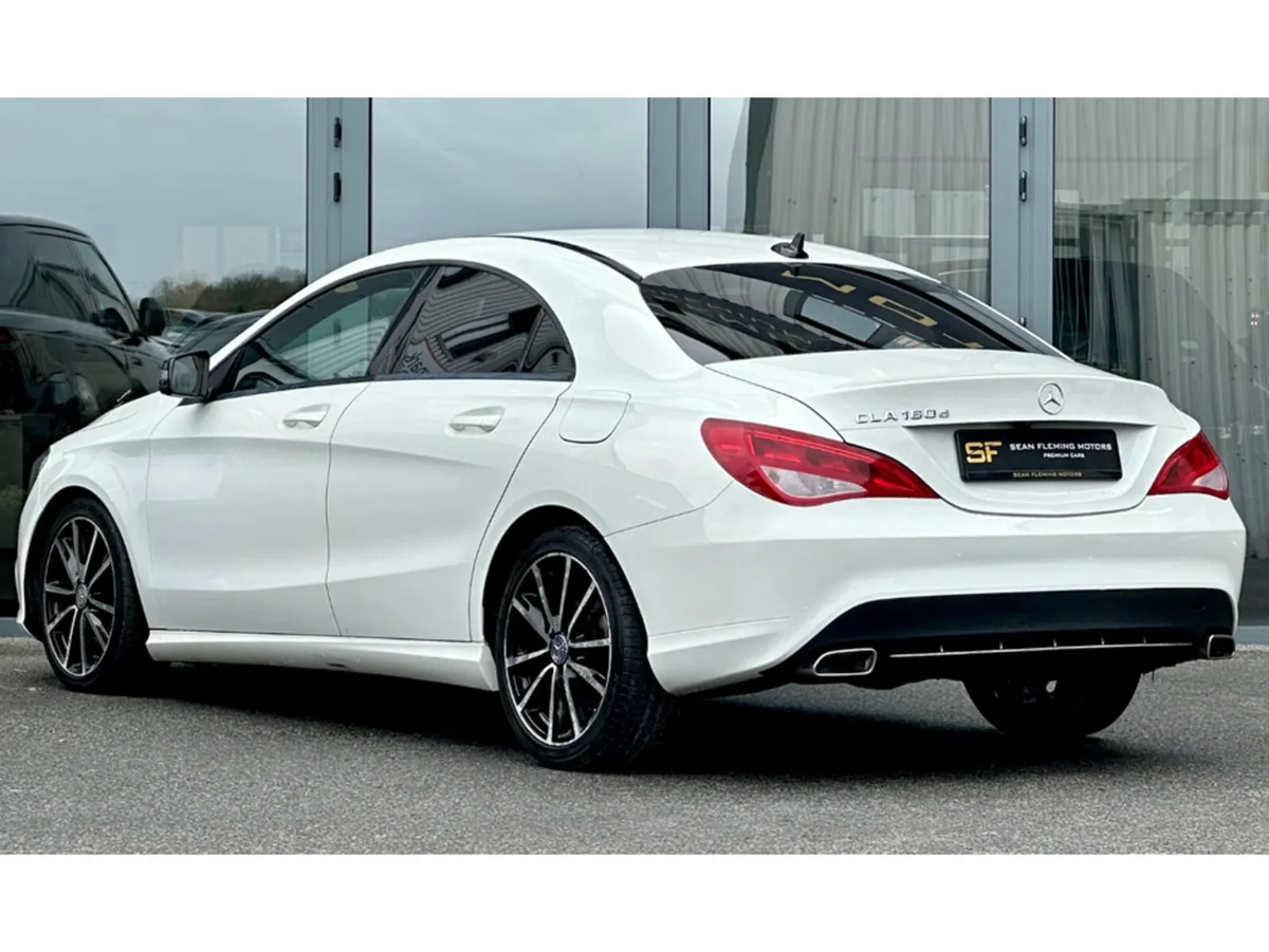 Mercedes-Benz CLA 180 D URBAN 4DR - Image 4