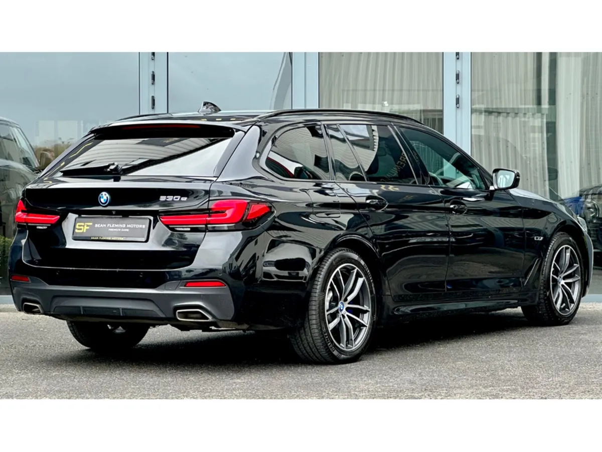 BMW 5-Series M SPORT AUTO - Image 4