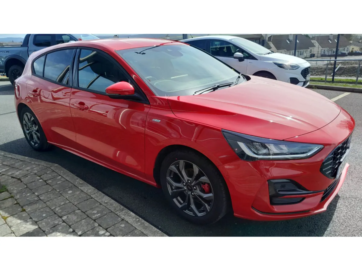 Ford Focus ST-LINE X 1.0T 100PS 4DR - Image 2