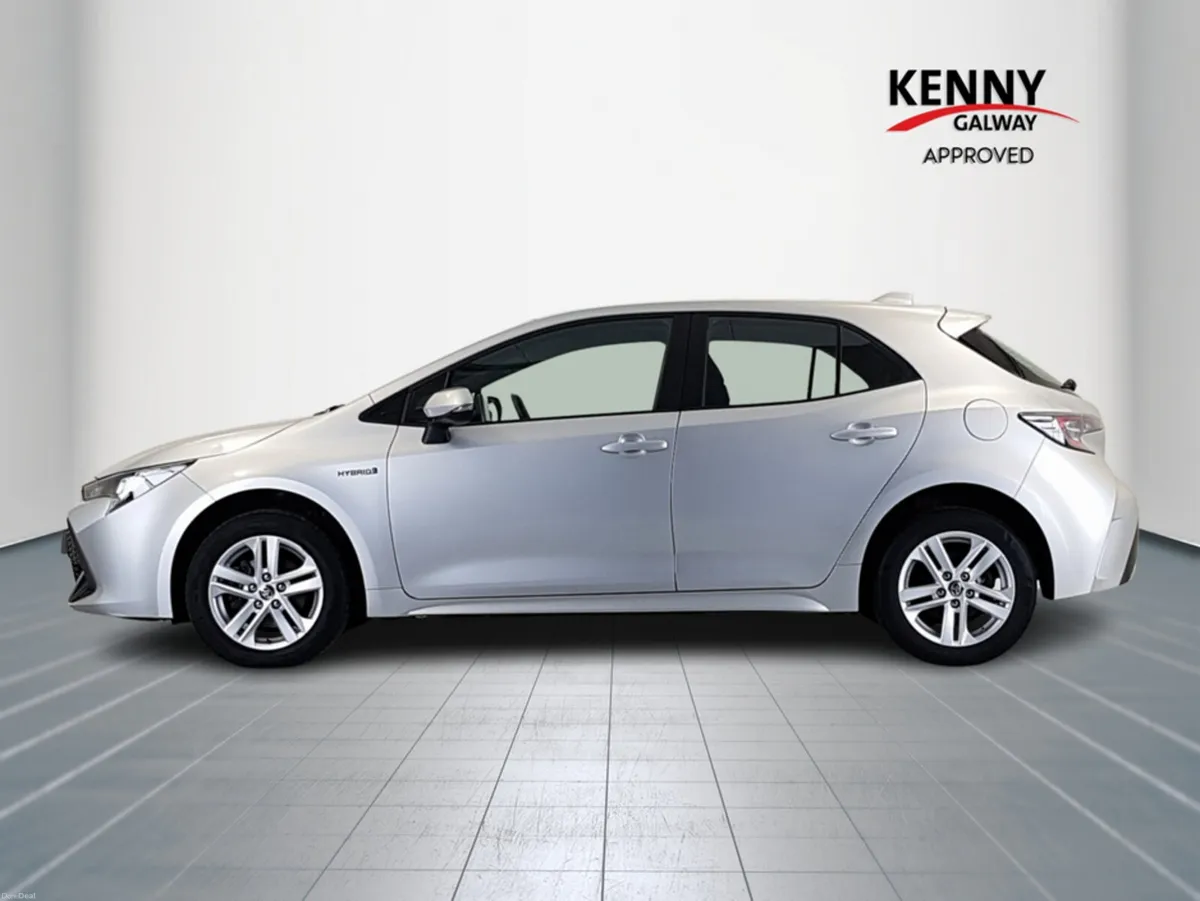 Toyota Corolla HYBRID LUNA H/B AUTO A 4DR - Image 4