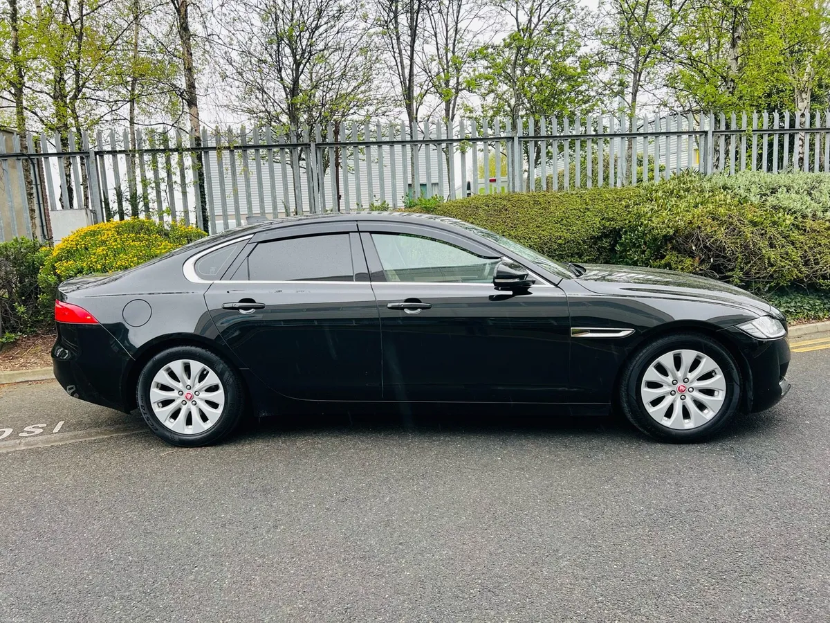 2015 Jaguar XF 2.0D Prestige Eco Auto - Image 2