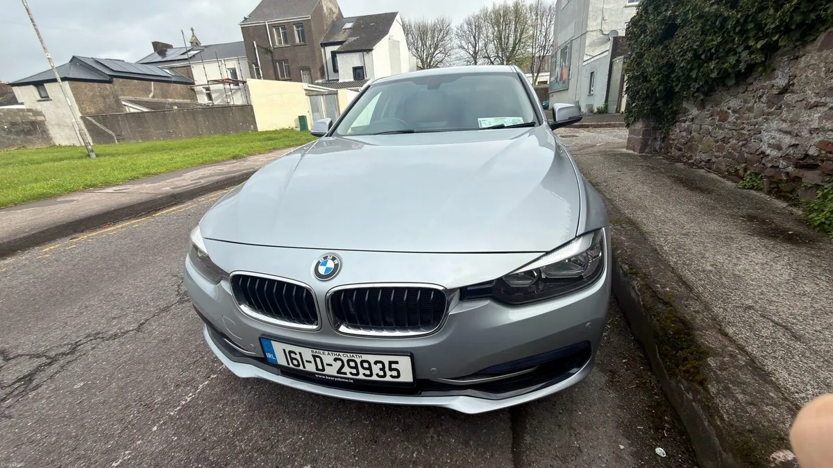 BMW 318 Sport - Image 1