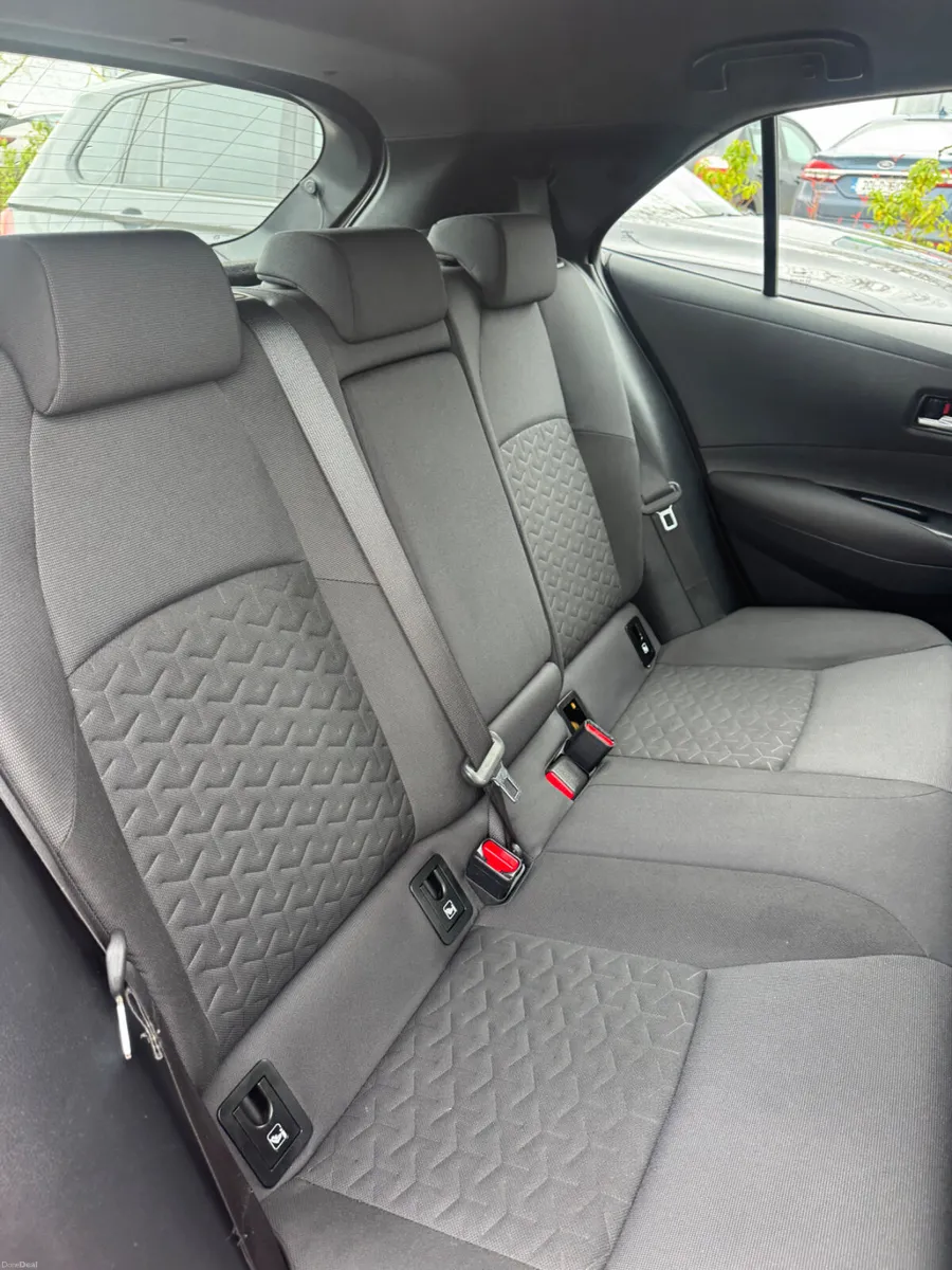 Toyota Corolla 2019 Luna model - Image 4