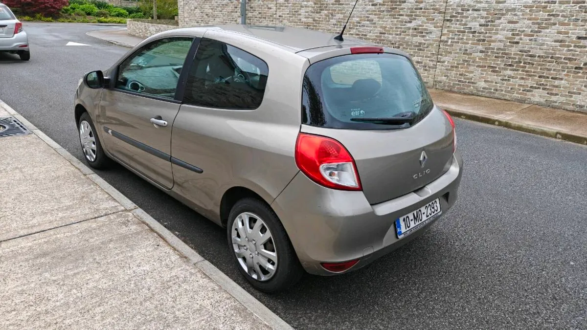 2010 Renault Clio 1.2 NCT 02-27 Tax 04-26 - Image 3