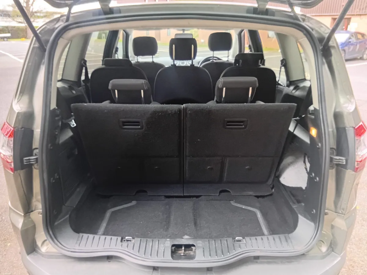 Ford S-Max 2011 - Image 4