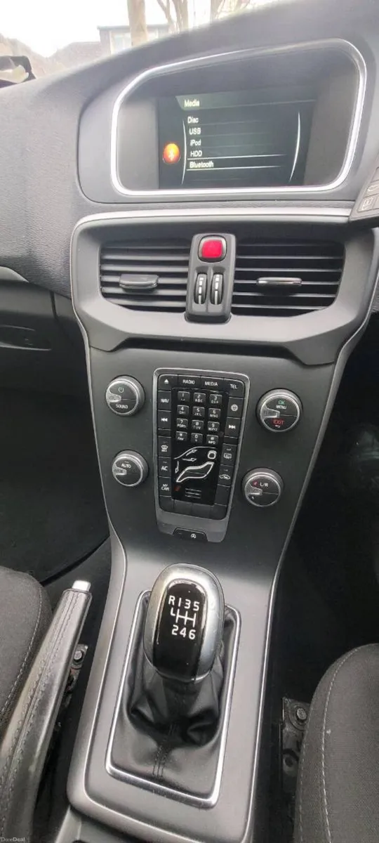 Car in excellent conditions - Image 4