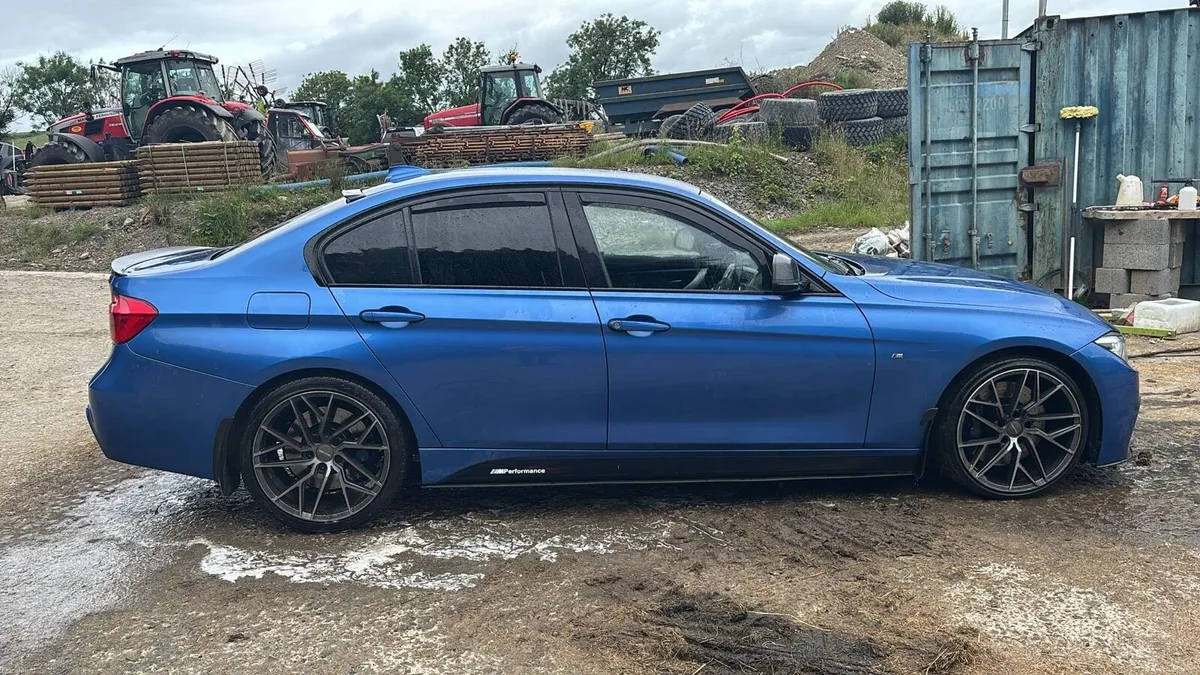 BMW 330d msport - Image 2