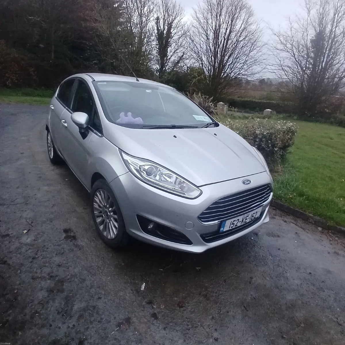 Ford Fiesta 2015 - Image 2