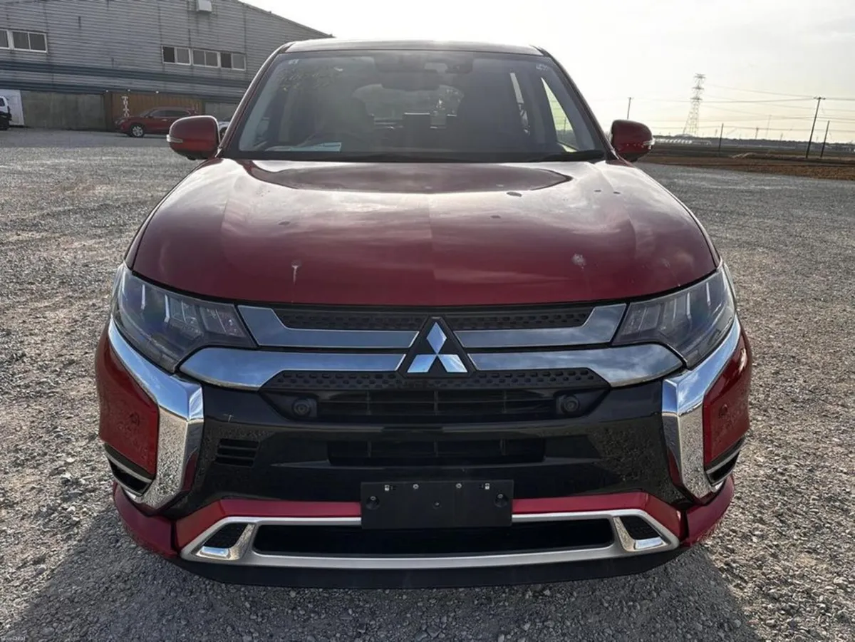 Mitsubishi Outlander 182 G Plus Package - Image 2