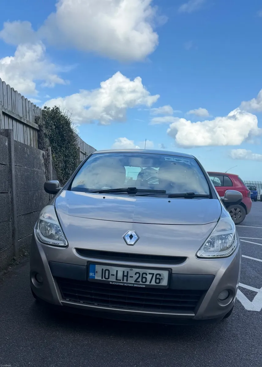 Renault Clio 2010 - Image 1