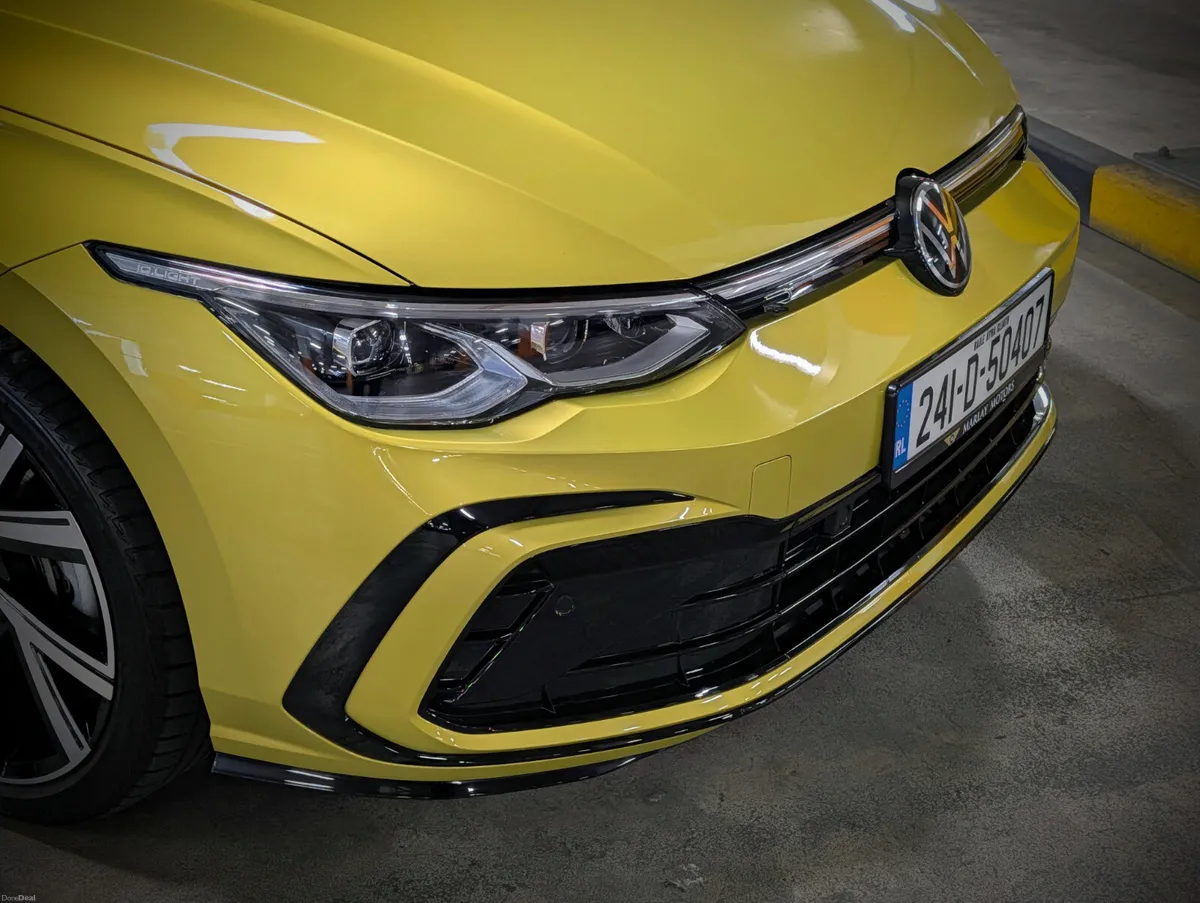 2024 Volkswagen Golf 2.0TDI R-Line DSG - Huge Spec - Image 6