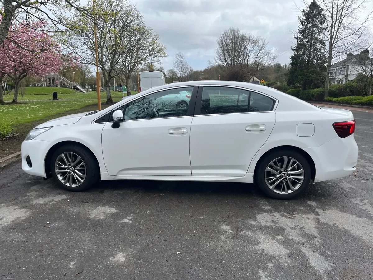 Toyota Avensis 2015 1.6 Diesel - Image 6