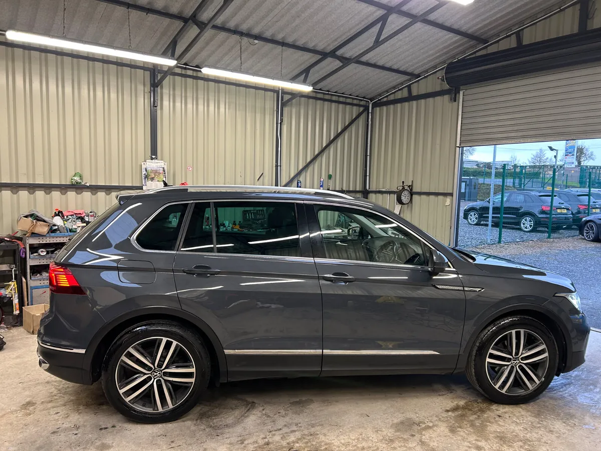 VOLKSWAGEN TIGUAN 2.0TDI ELEGANCE AUTO (VRT INC) - Image 4