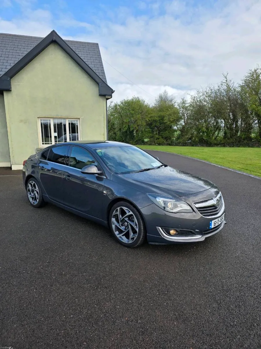 Vauxhall insignia *immaculate* - Image 1