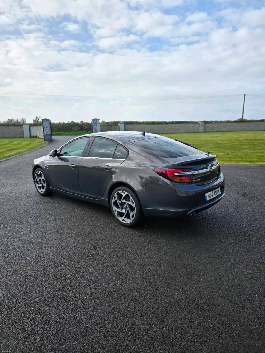 Vauxhall insignia *immaculate* - Image 3
