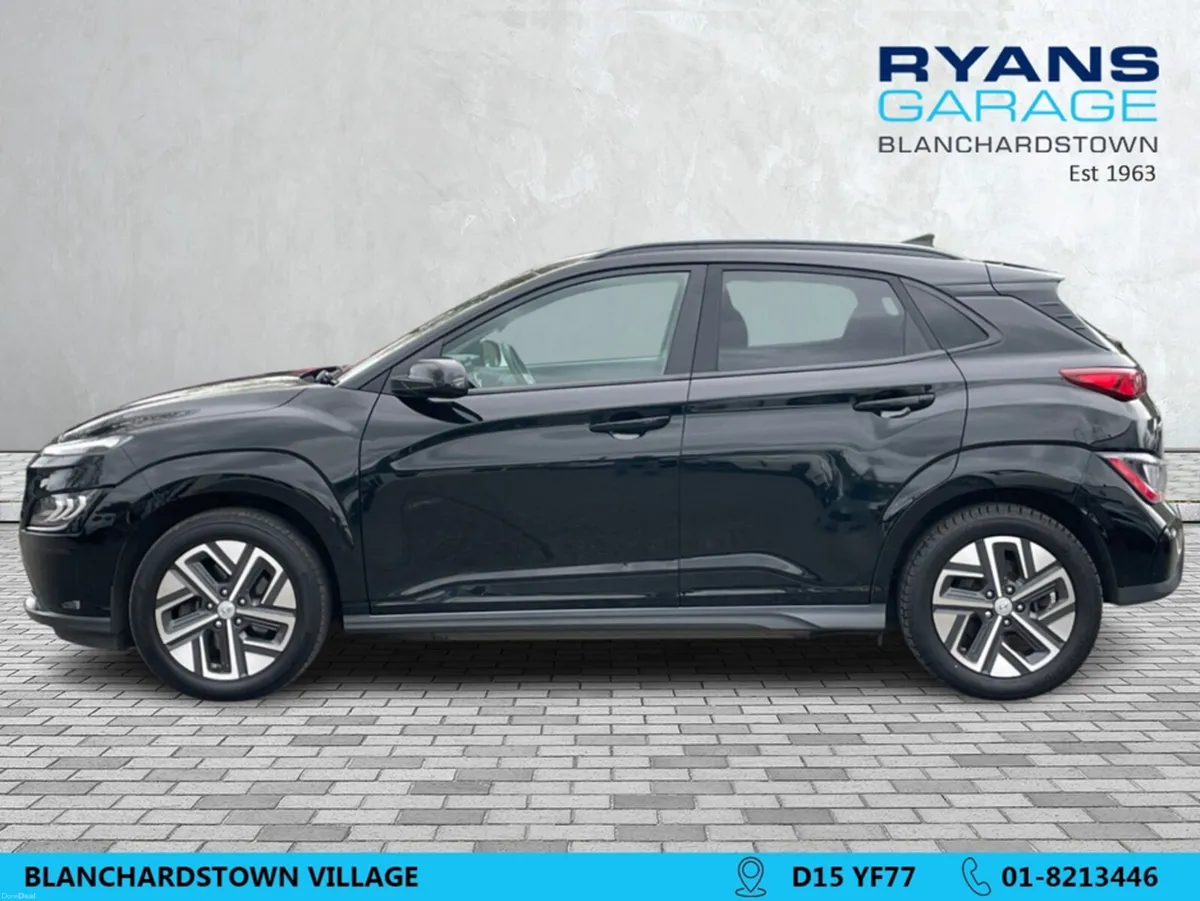 Hyundai KONA PREMIUM EV FULL ELECTRIC - Image 4