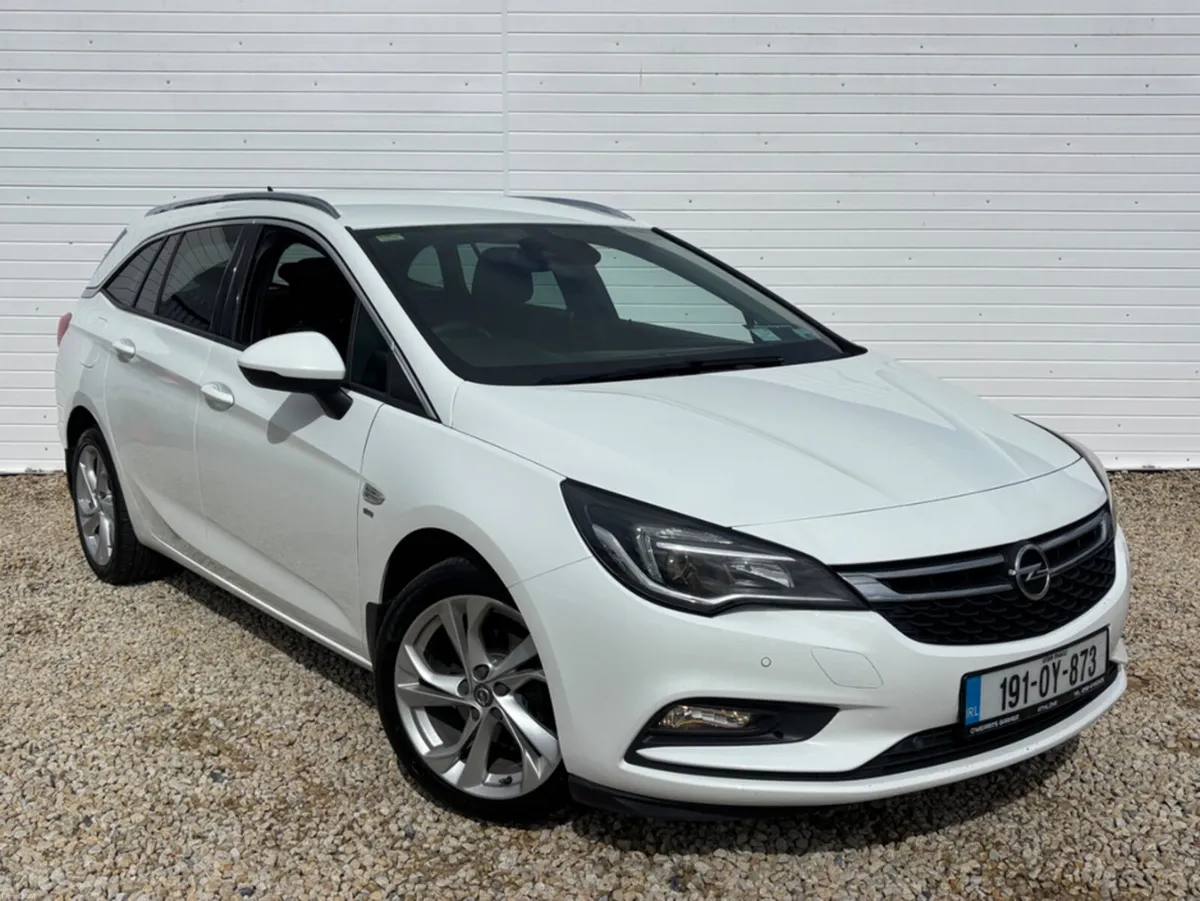 Opel Astra SPORTS TO TOURER SRI 1.4 I 150PS 5DR - Image 1