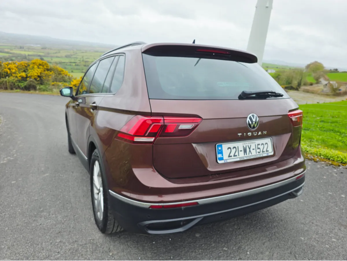 Volkswagen Tiguan LIFE 2.0 TDI MANUAL 6SPEED FWD 1 - Image 4