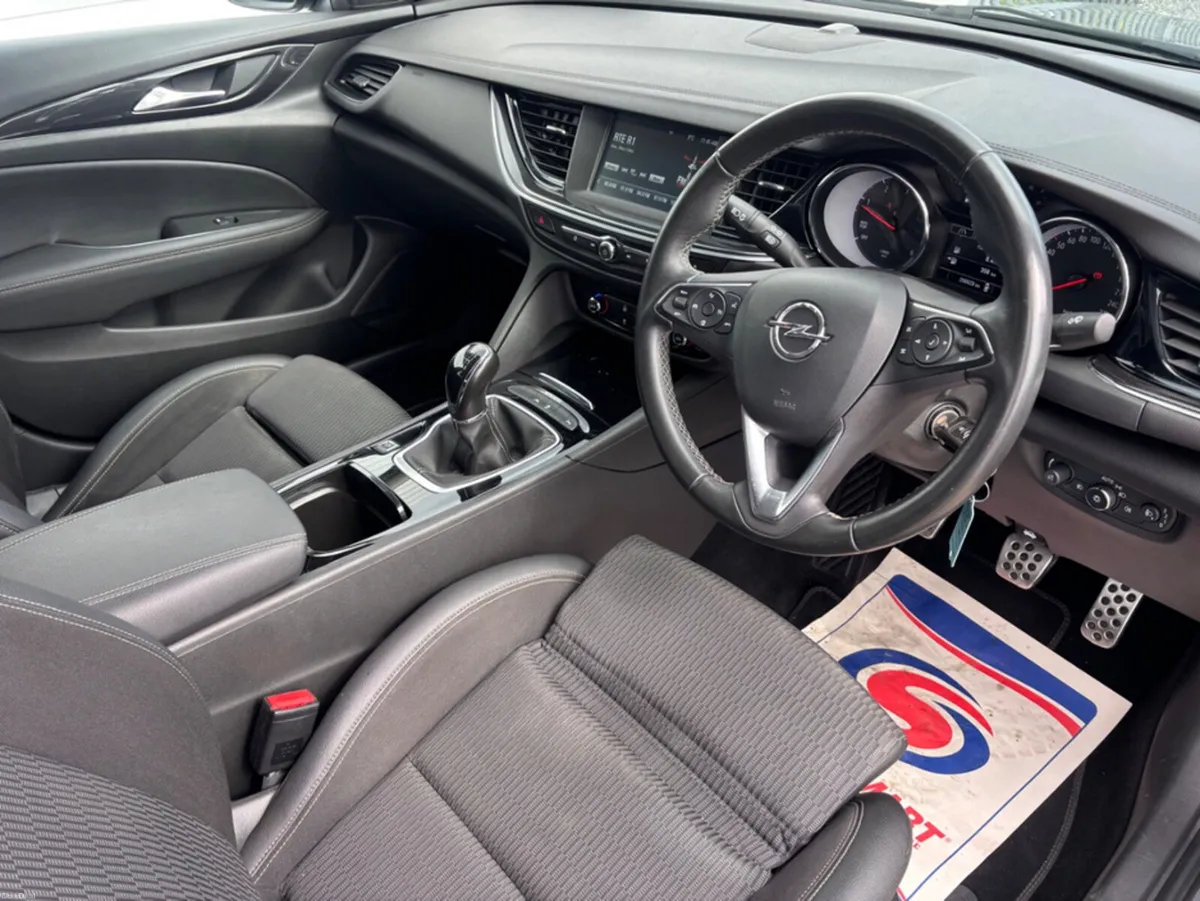 Opel Insignia GRAND SPORT SRI-1.6 1 136PS TURBO - Image 3