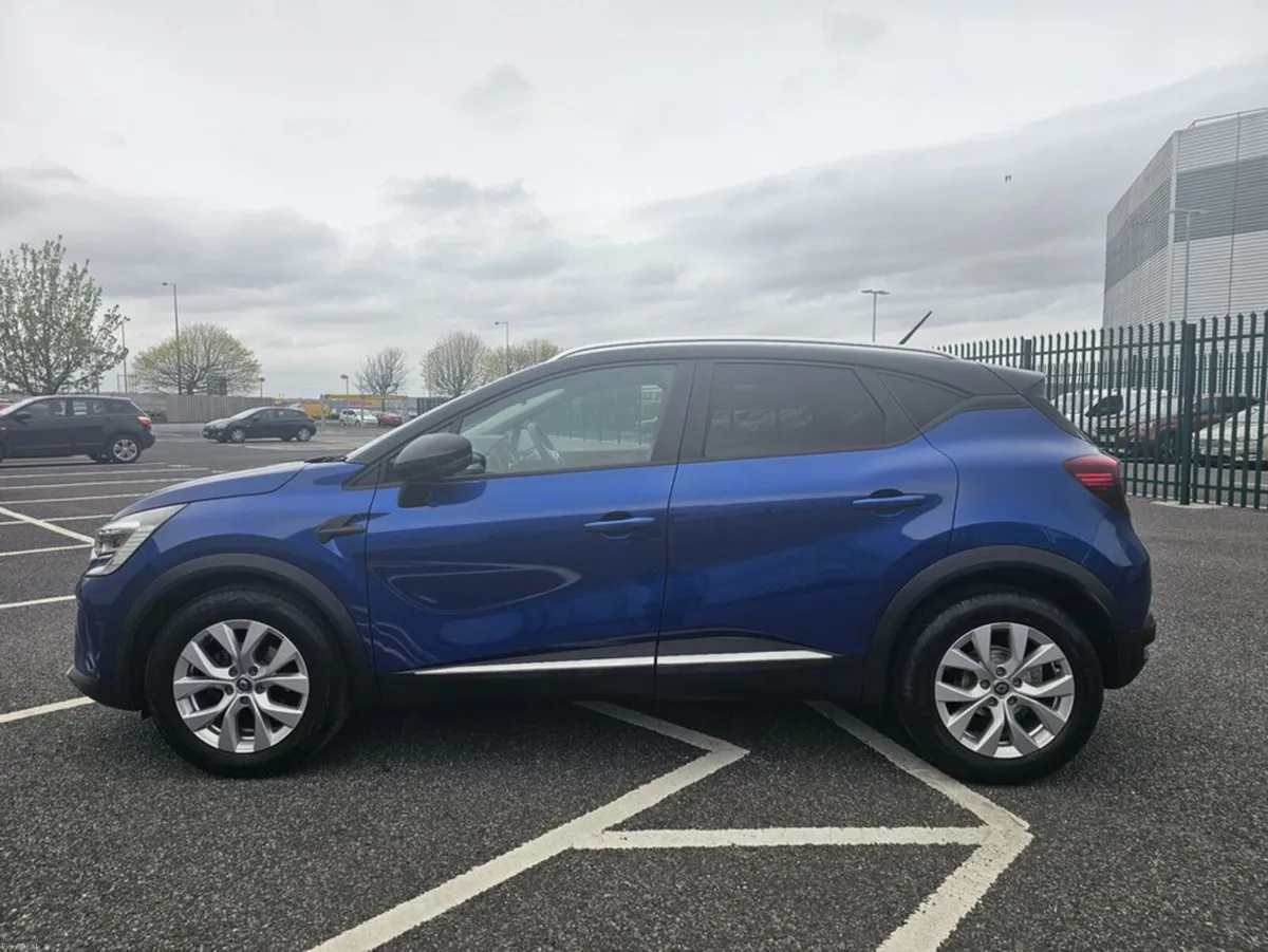 Renault Captur 1.5 DCI, ICONIC MODEL, LOW MILEAGE, - Image 3