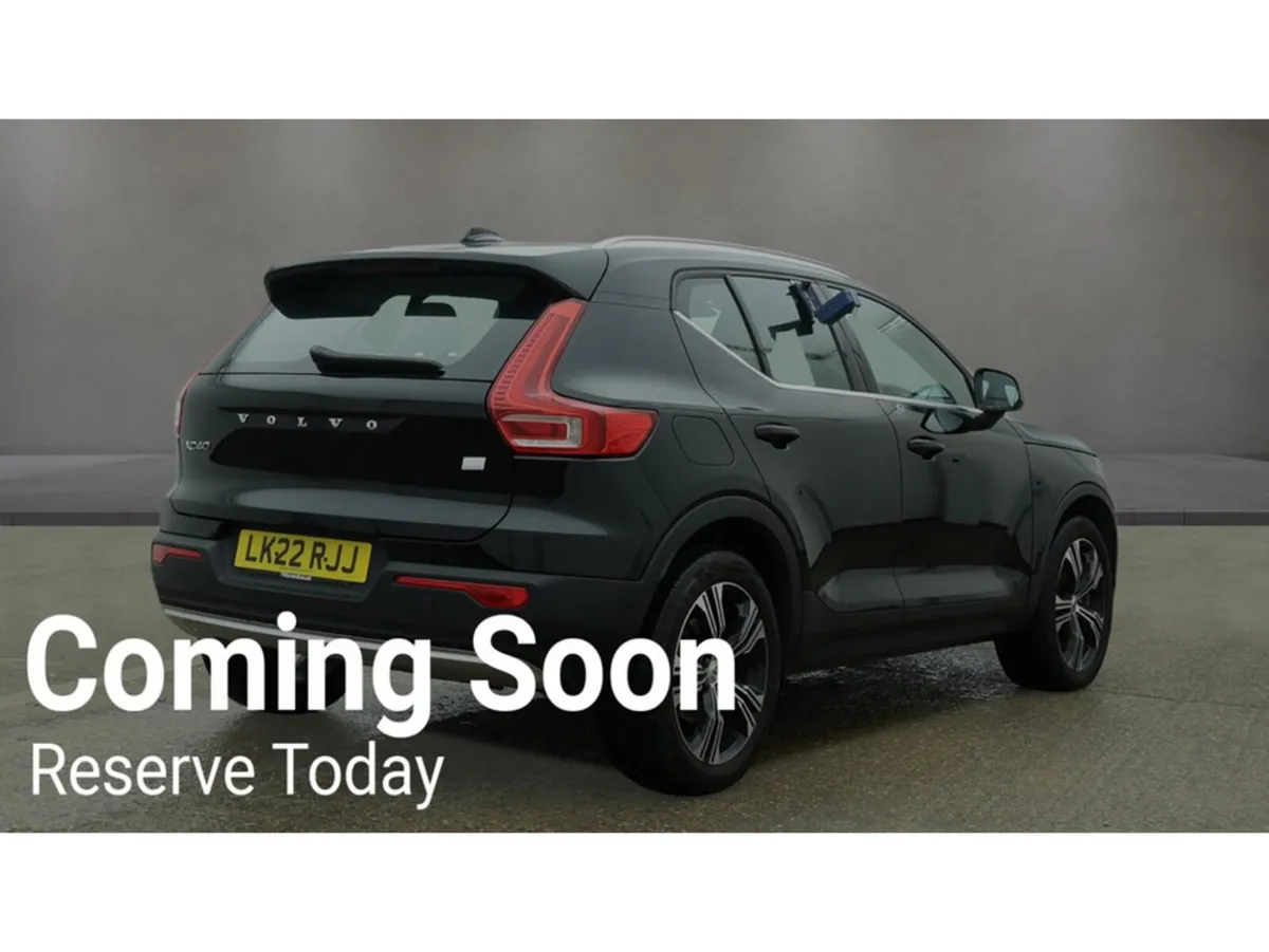 Volvo XC40 T4 INSCRIPTION (BLOND LEATHER / HUGE SP - Image 2