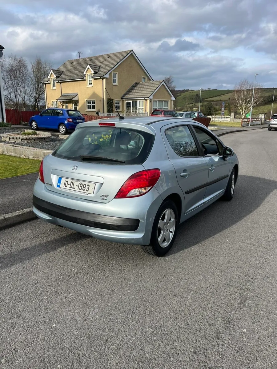 Peugeot 207 - Image 2