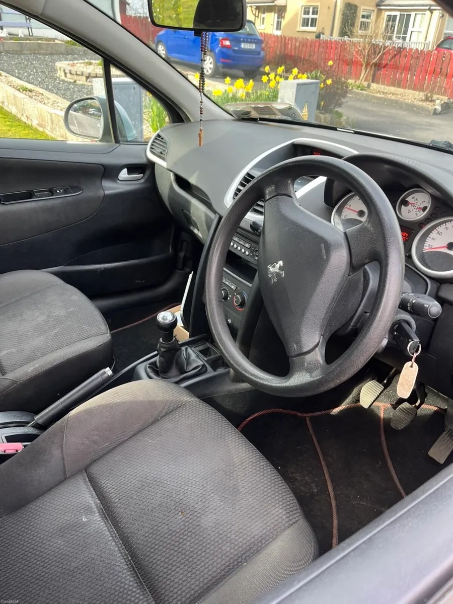 Peugeot 207 - Image 4