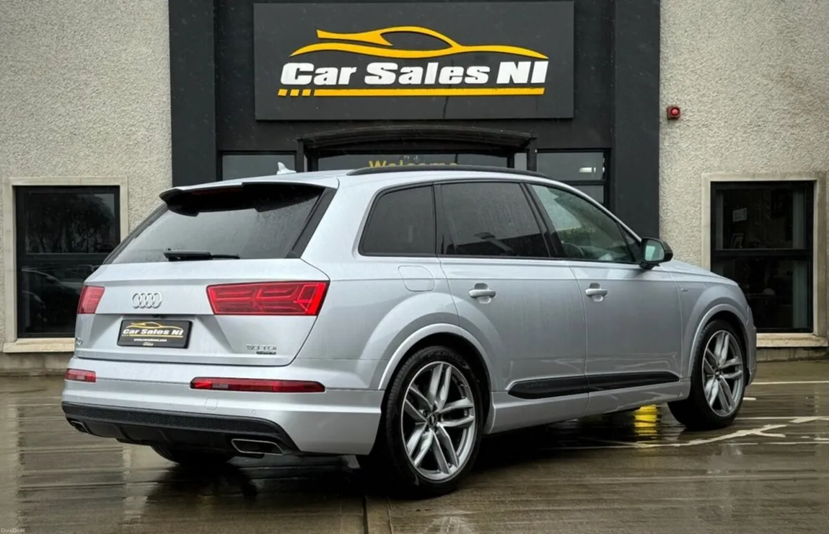 3.0 TDI V6 50 Black Edition SUV 5dr Diesel Tiptron - Image 4