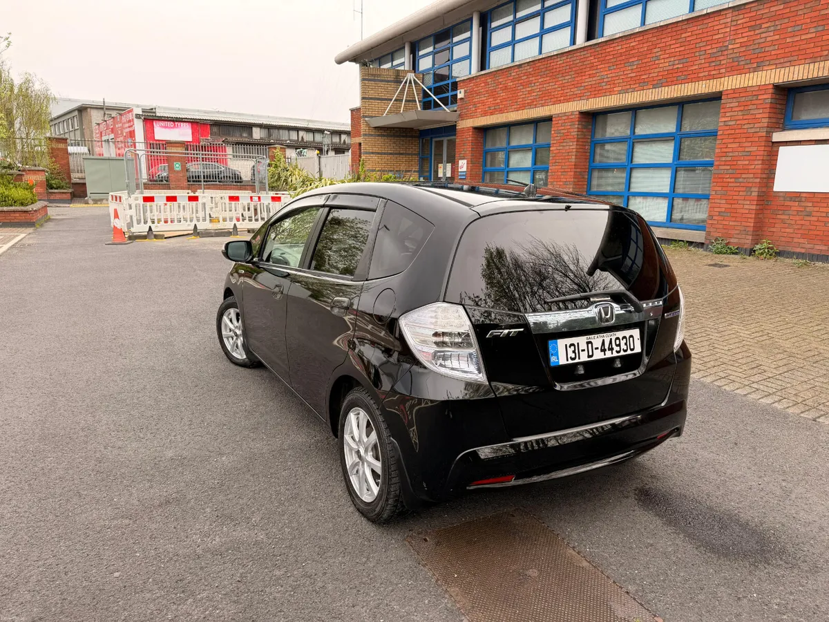 Honda Fit 2013 Automatic - Image 4