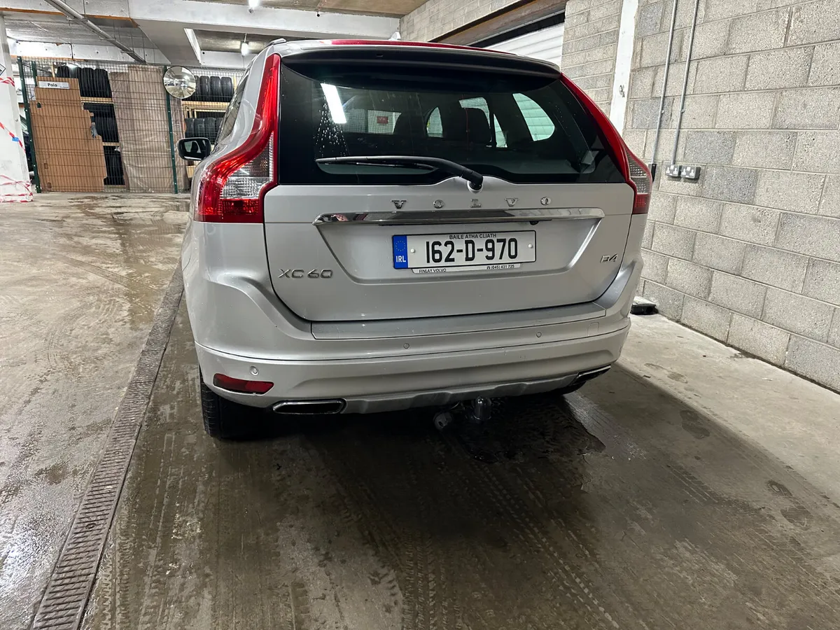 2016 VOLVO XC 60 GT-SE D4 AUTOMATIC - Image 3