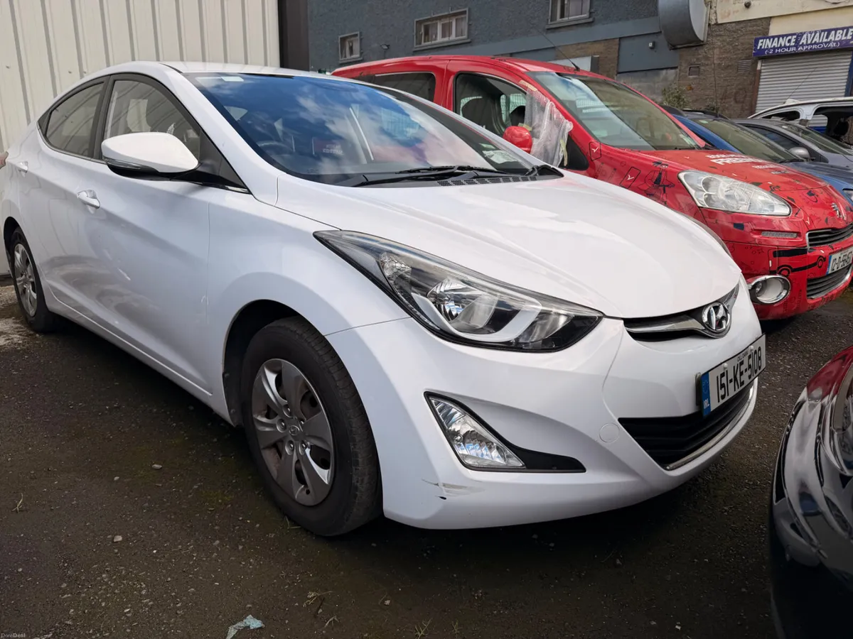 Hyundai Elantra 2015 Automatic - Image 1