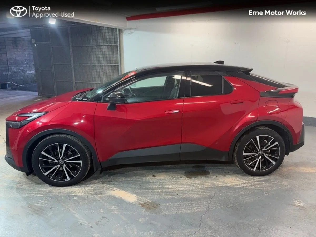 Toyota C-HR C-HR HYBRID SOL - Image 2