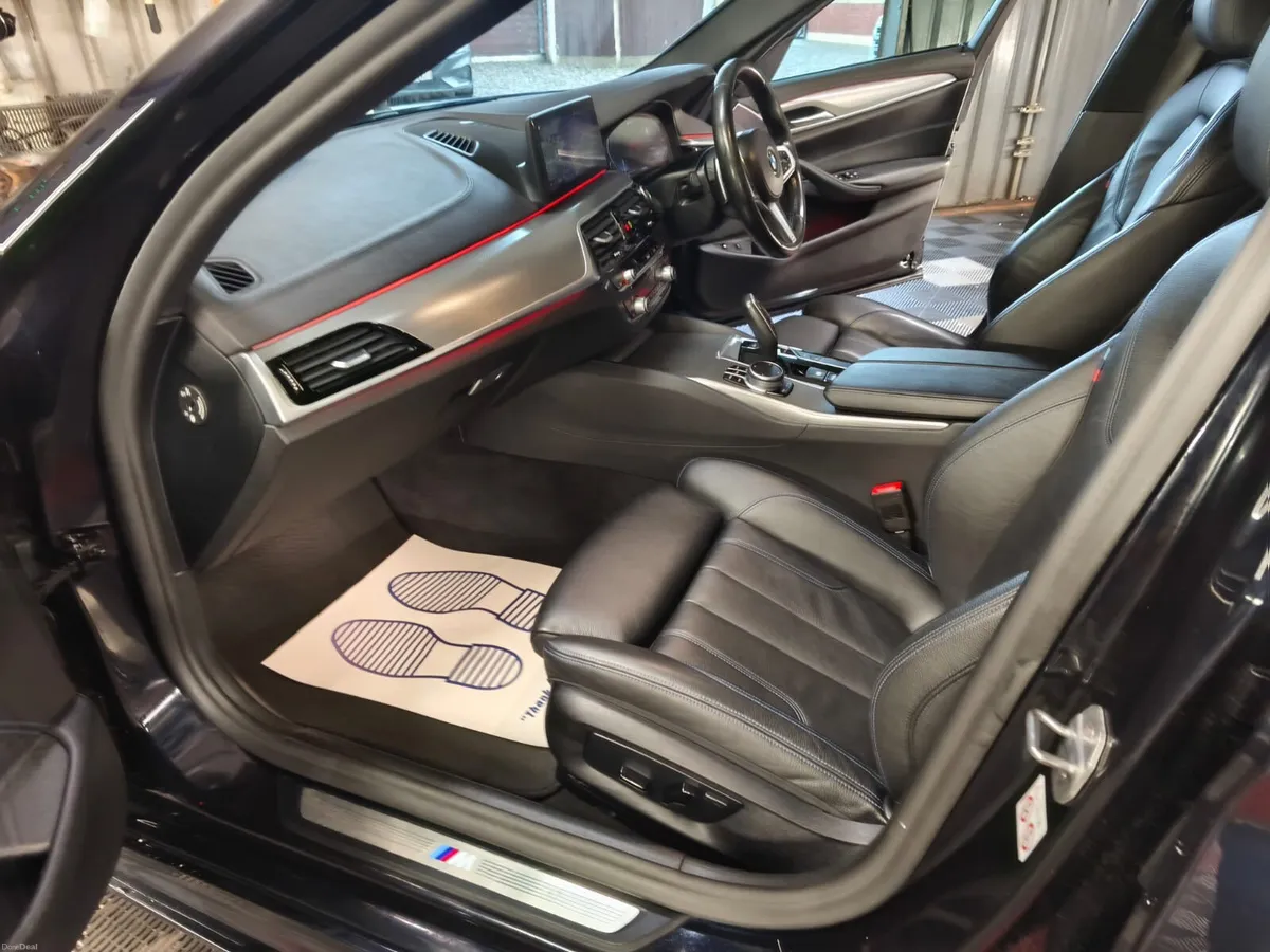 2020 BMW 5-Series 530e M-Sport Automatic - Image 3
