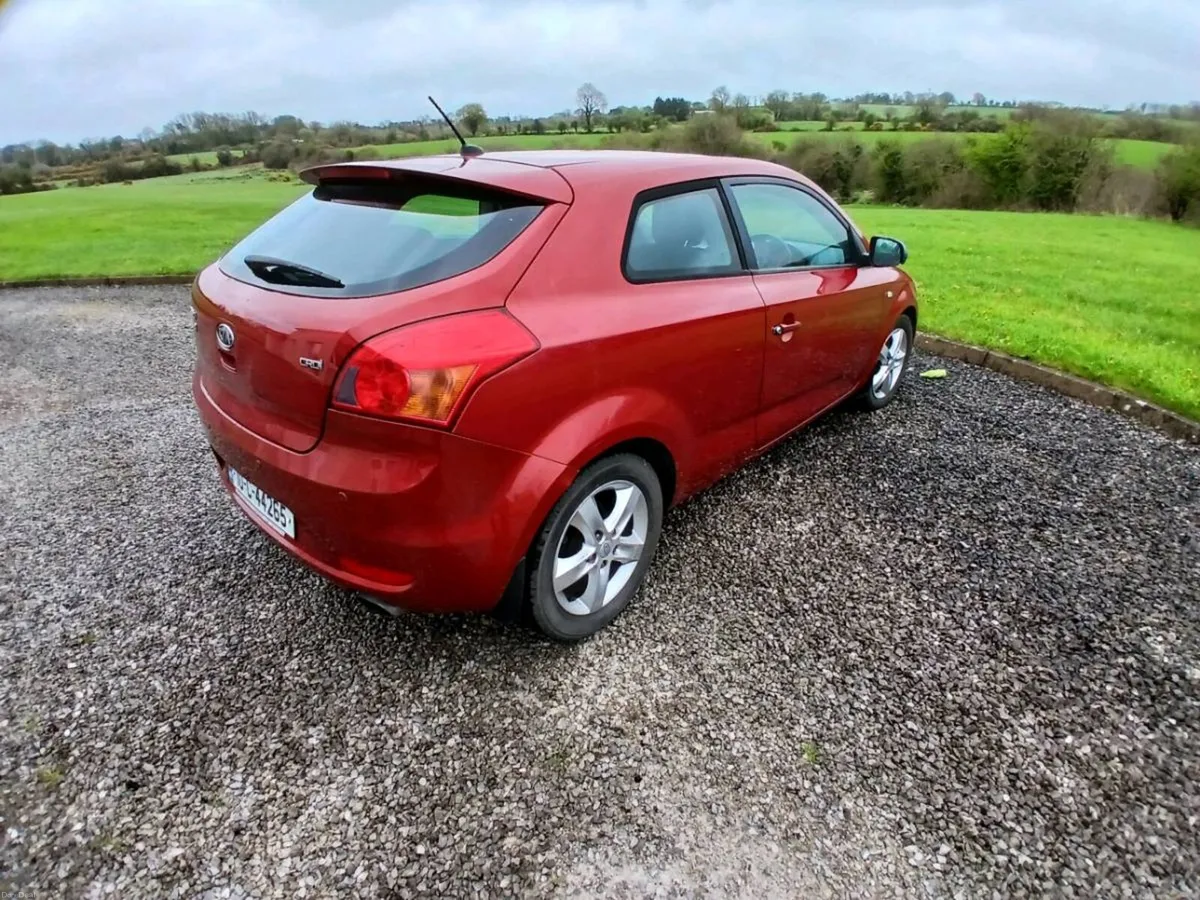 KIA PRO_CEED 1.6 CRDI  3DR NCT 03/27 TAX 01/2027 - Image 4