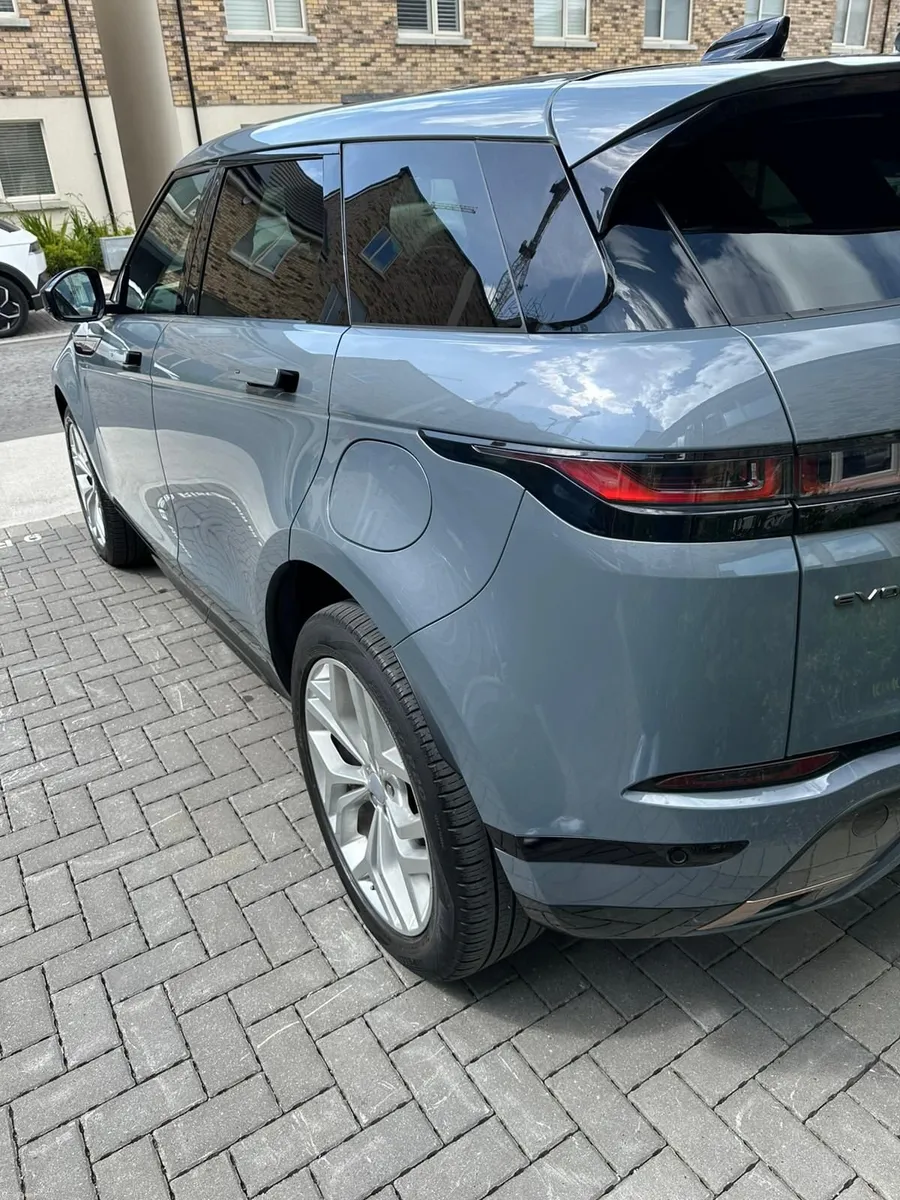 2022 Range Rover Evoque R-Dynamic P300e High Spec - Image 3