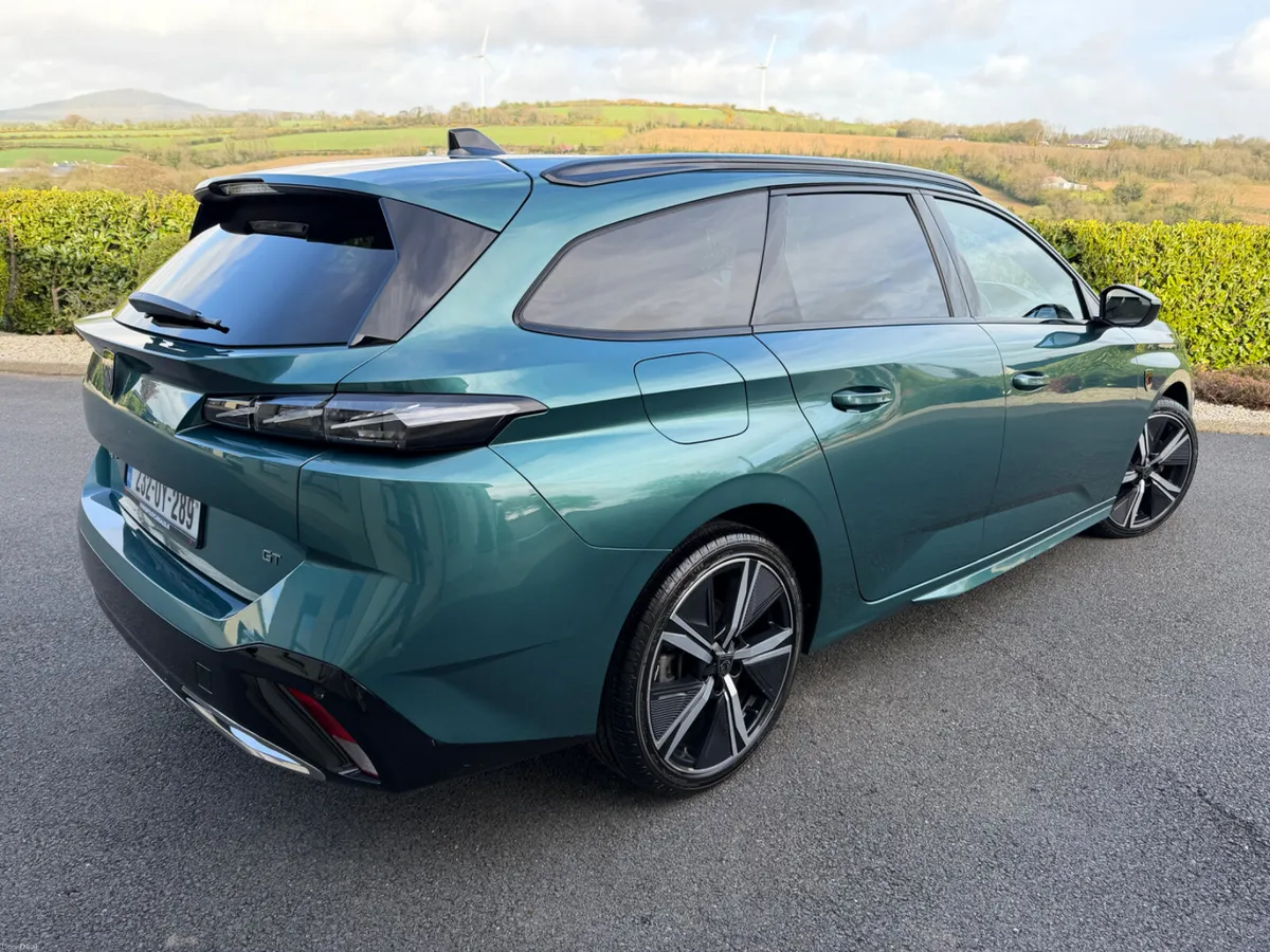 2023 (232)Peugeot 308 GT Auto Estate 1.5 Diesel - Image 4