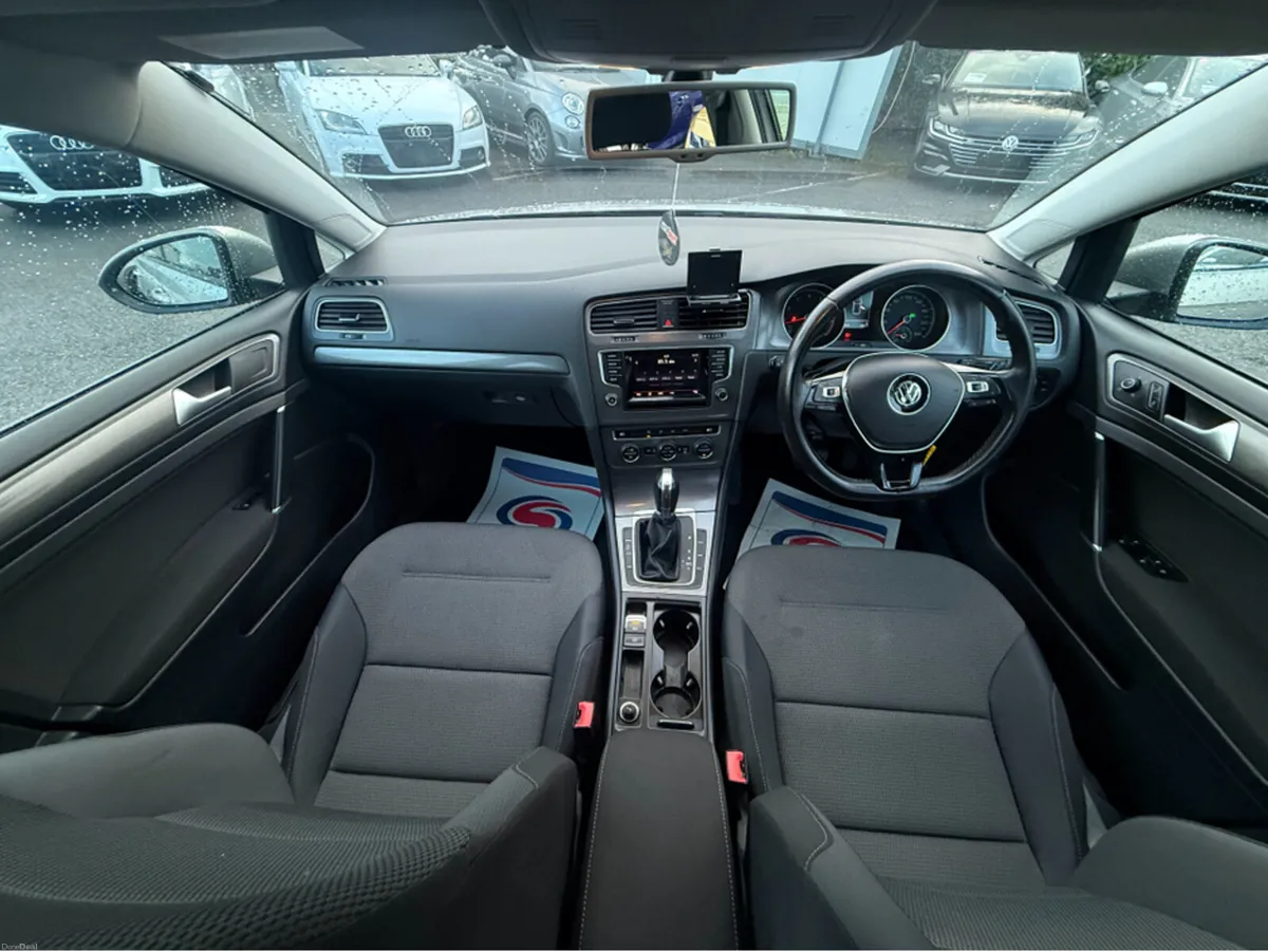 Volkswagen Golf ( 132 REG 1.2 TSI COMFORTLINE - RE - Image 3