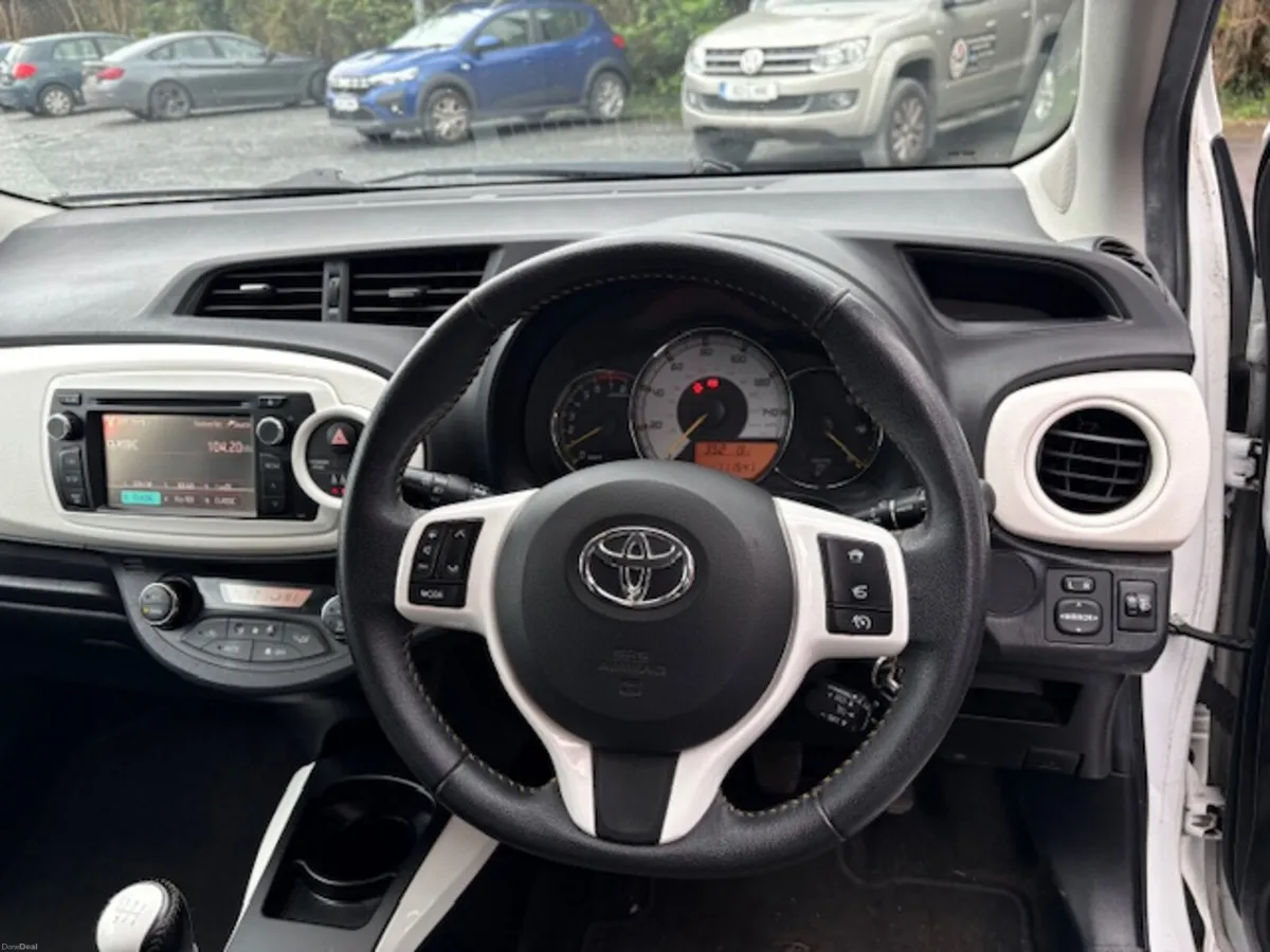 Toyota Yaris 2014 - Image 3
