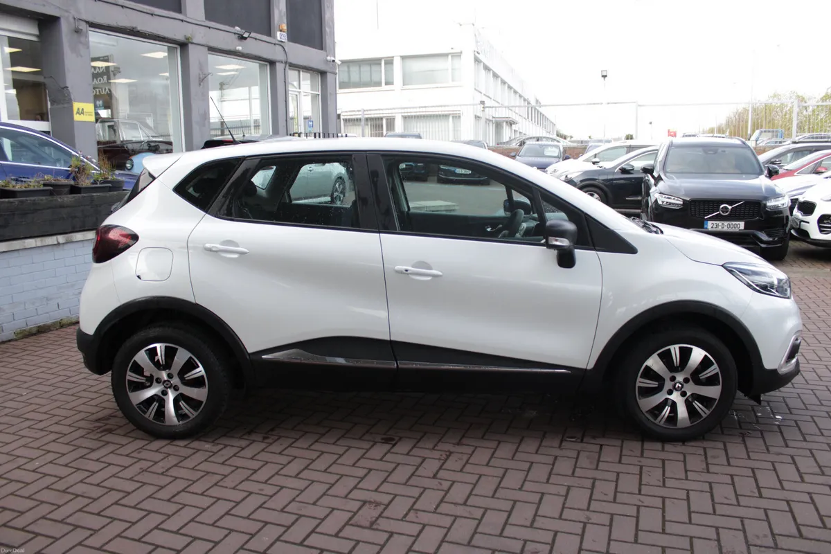 2019 RENAULT CAPTUR 1.5DCI 90 PLAY 5DR - Image 3