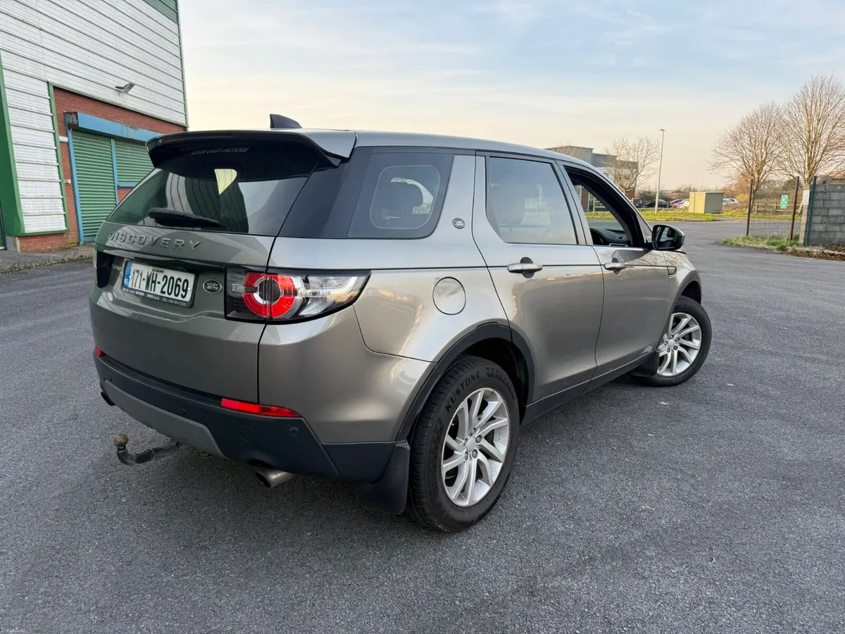 2017 Land Rover Discovery Sport 2.0D – 7 Seater - Image 3