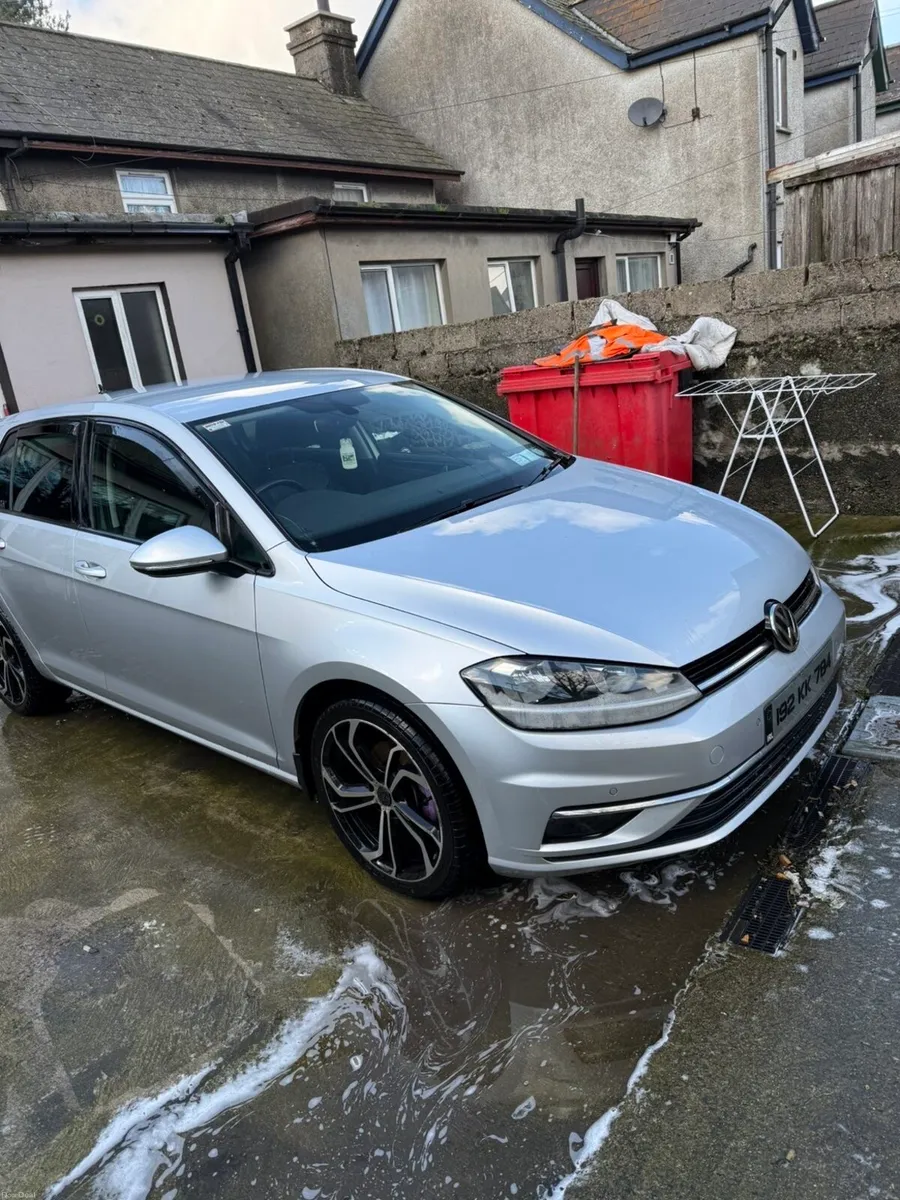 VOLKSWAGEN GOLF 1.6 TDI MATCH 115PS 5DR - Image 1