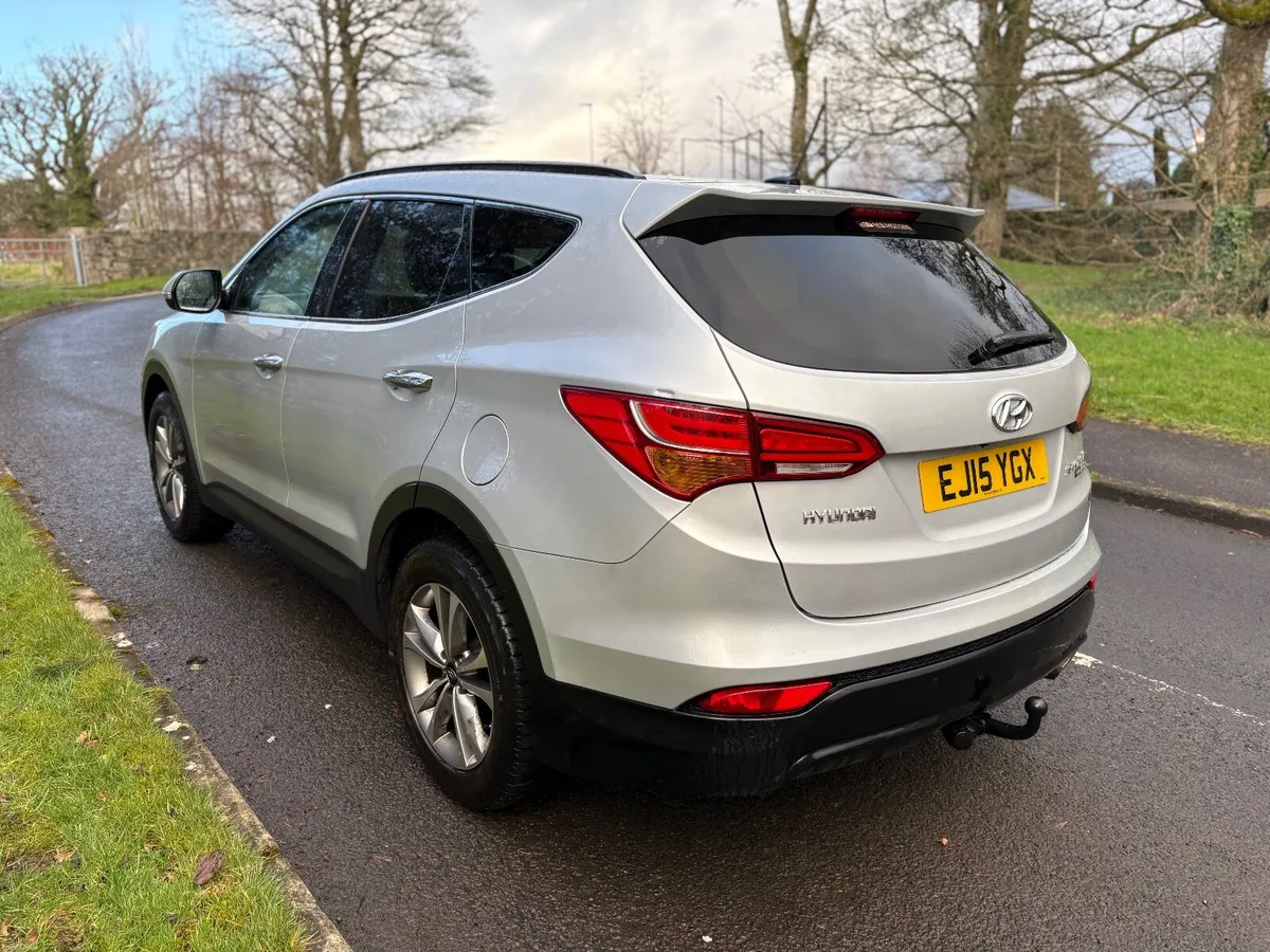Hyundai Santa Fe 2015 - Image 3