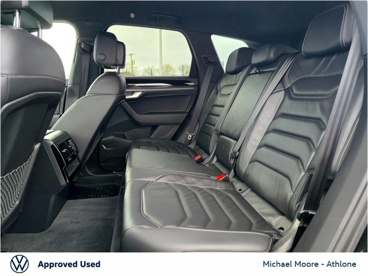 Volkswagen Touareg 3.0TDI 231BHP R LINE 4M DSG - Image 6